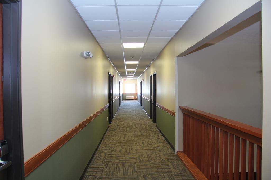 Green Acres Hotel Pittsfield 外观 照片